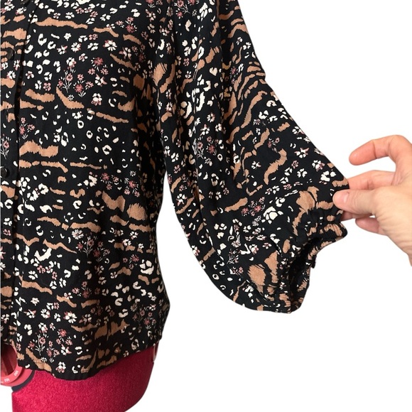 Kaffe KAerina loose fitting button down blouse 3/4 length sleeves 100% viscose - Picture 7 of 13